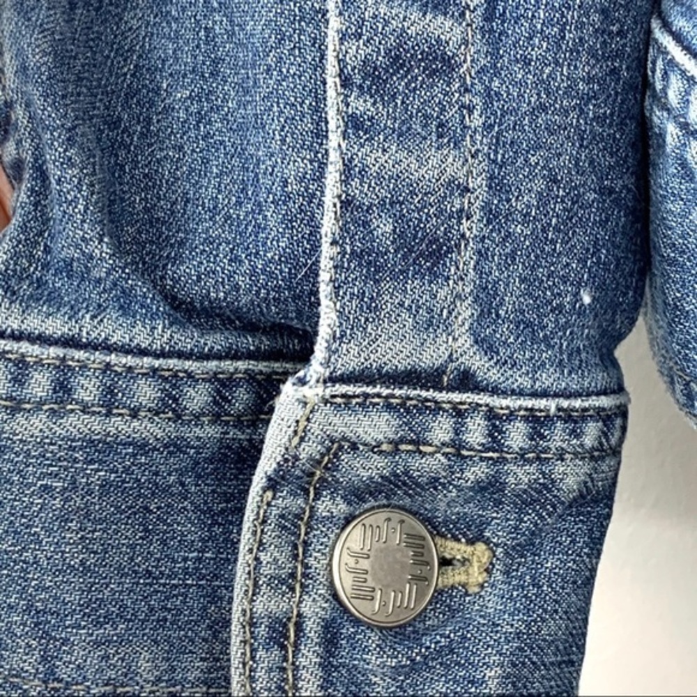 Jean Jacket‎ - Picture 4 of 9